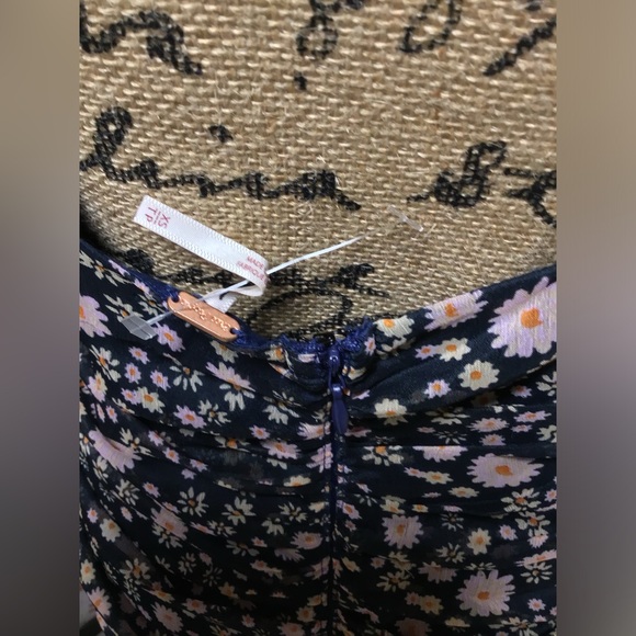 Free People Tessa 2 Tone Ruched Floral Open Back Dress NWOT/Unworn & Darling!!💖 - Picture 9 of 11